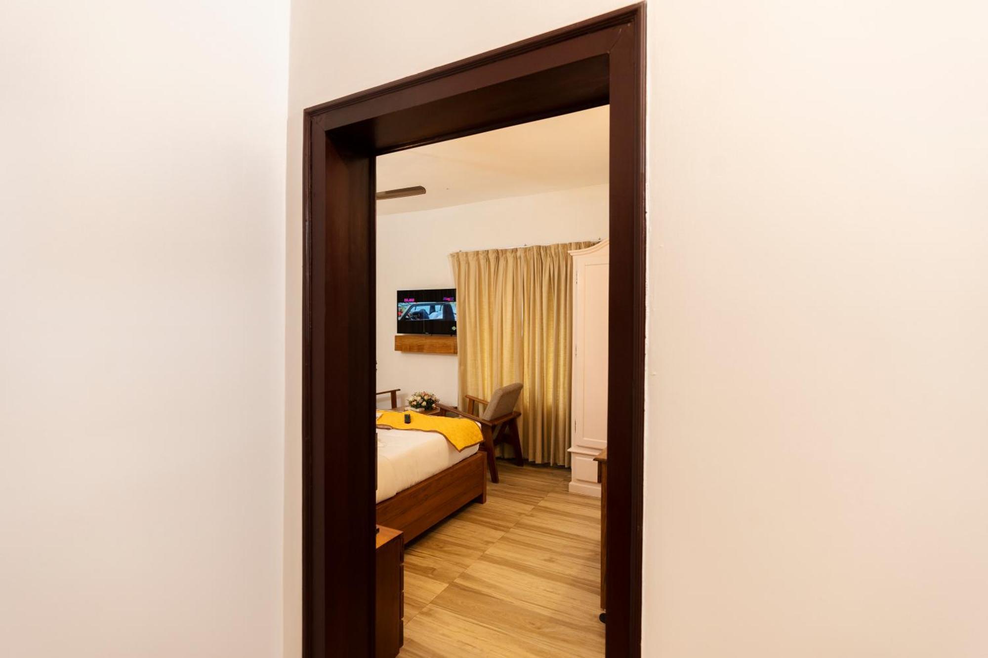 Solo Inn By Hawk Hospitality Kochi 外观 照片