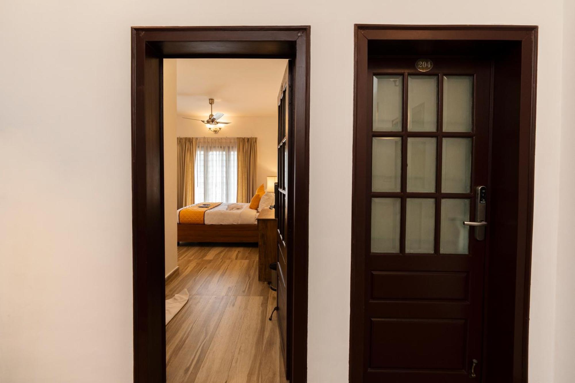 Solo Inn By Hawk Hospitality Kochi 外观 照片