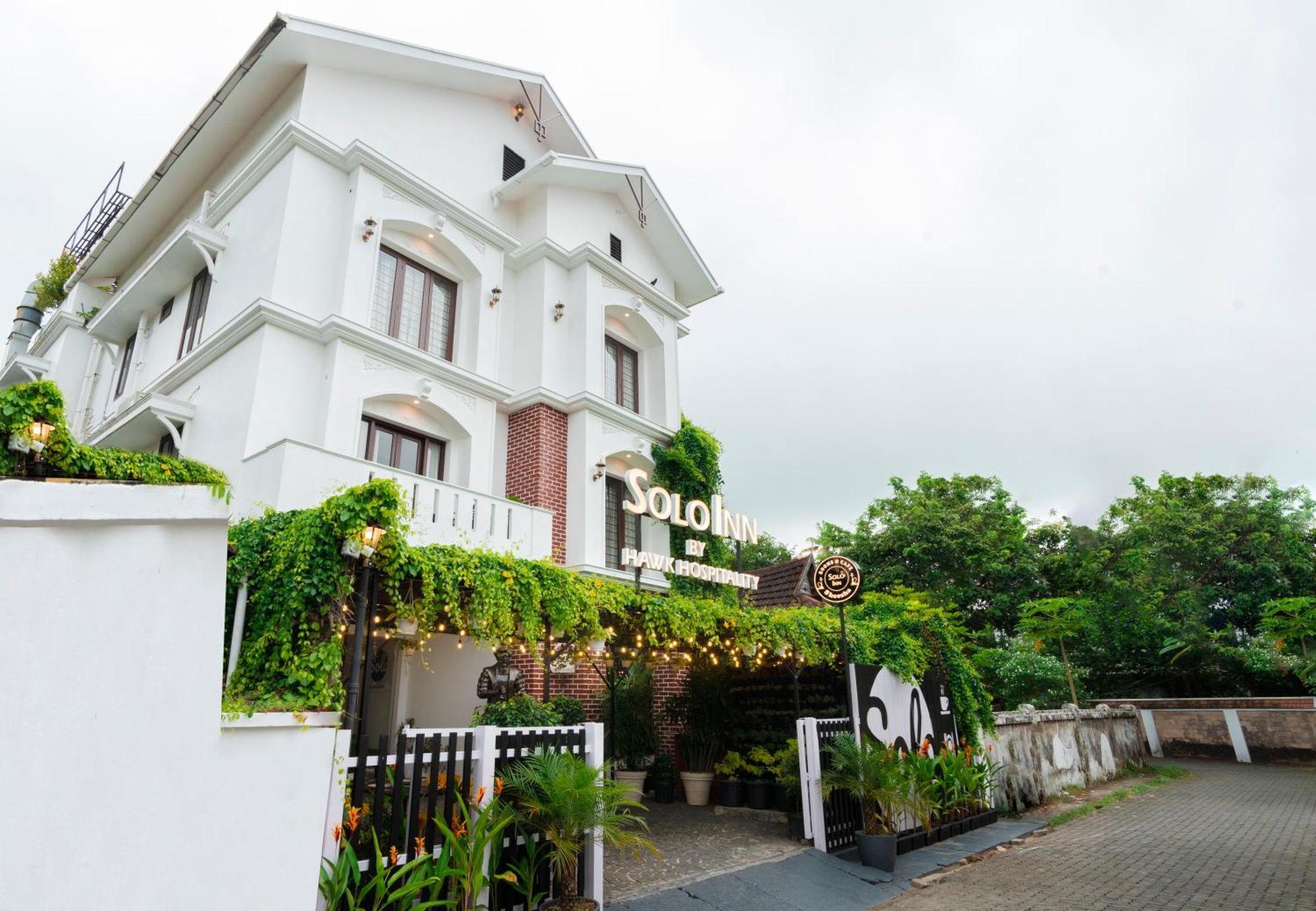 Solo Inn By Hawk Hospitality Kochi 外观 照片